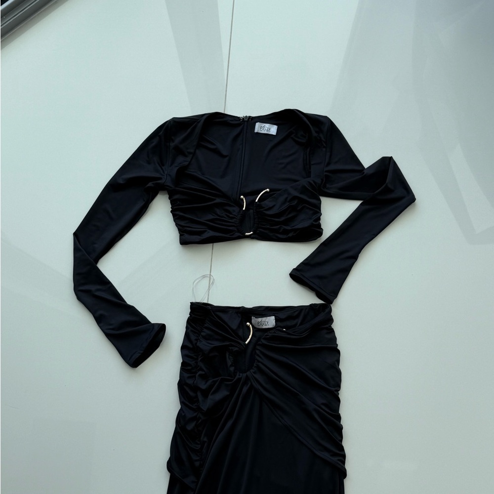 Black Oh Polly skirt set with gold detail - Picture 2 of 6